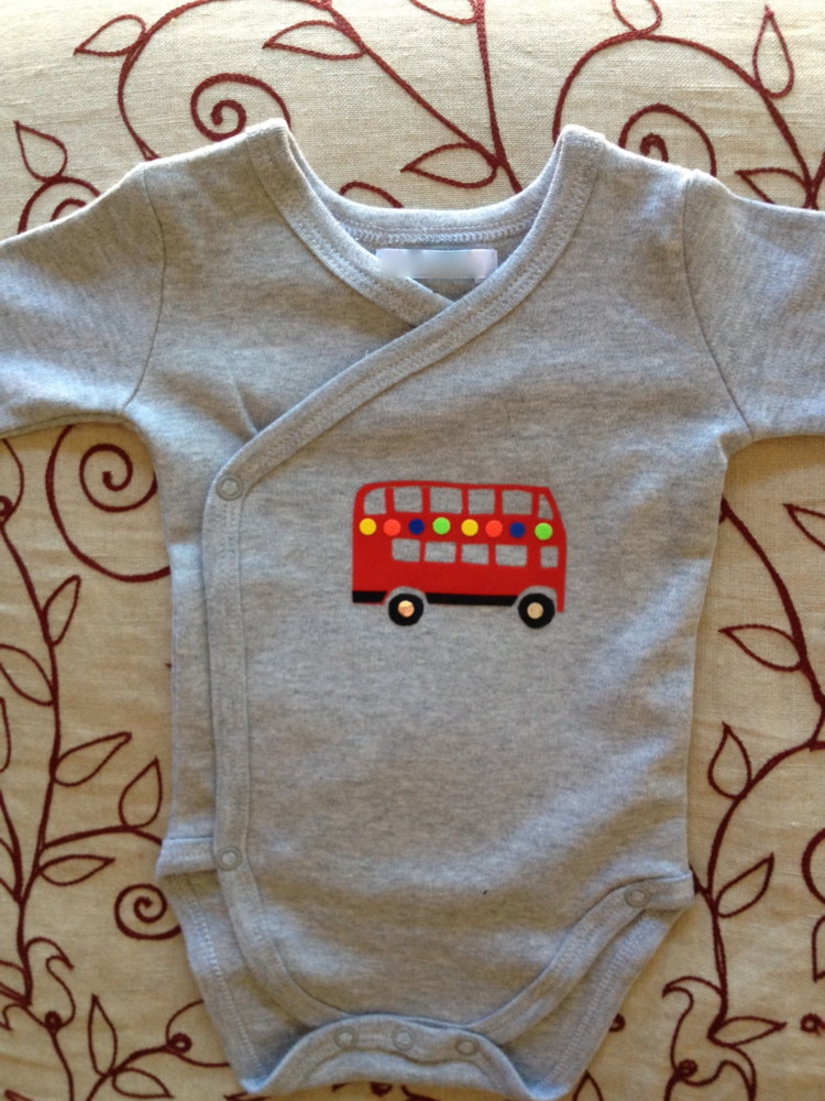 Random work from Laurien Versteegh | Kids wear: "Just my lorry" | London bus