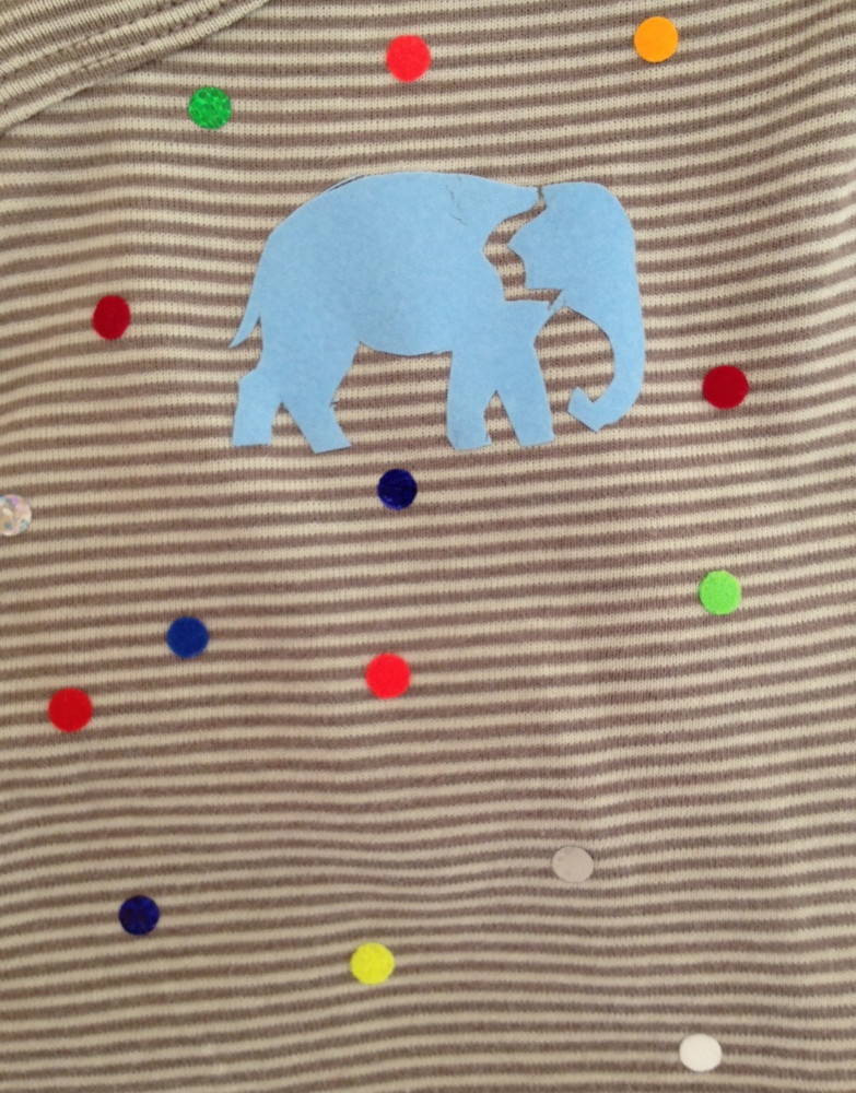 Random work from Laurien Versteegh | Kids wear: "Just my lorry" | Elephant