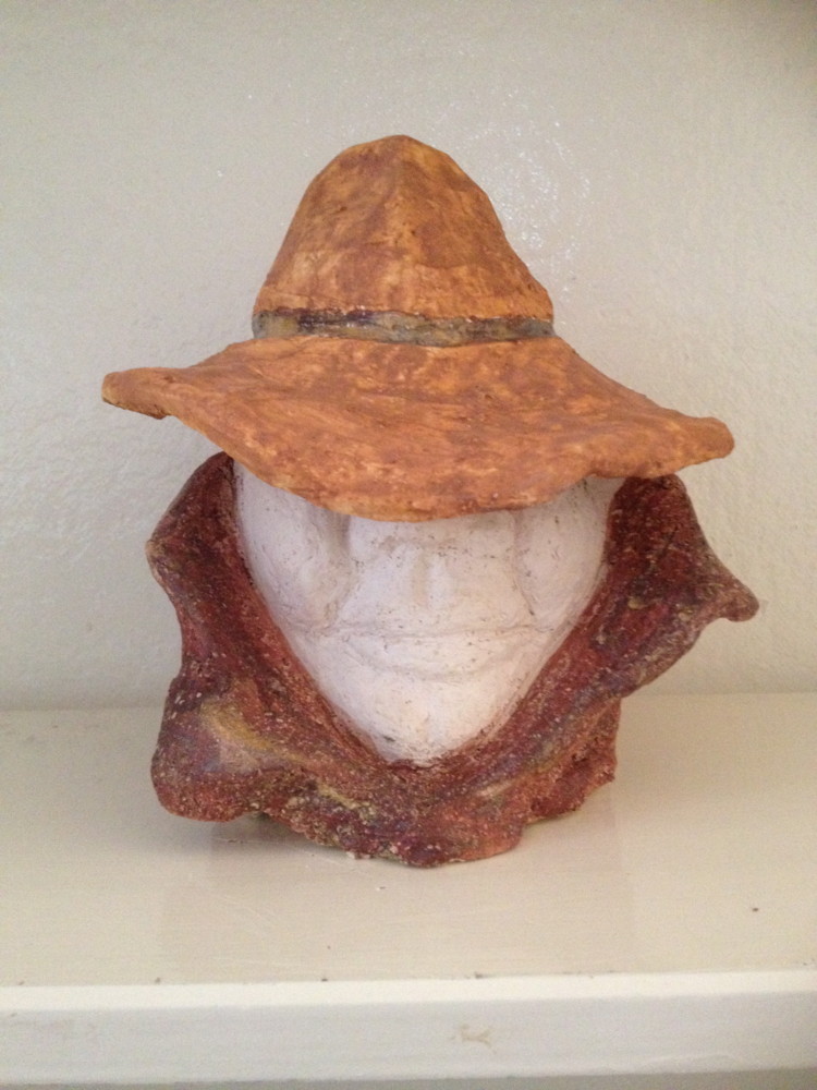 Random work from Laurien Versteegh | Mira with hat - ceramic | Mira